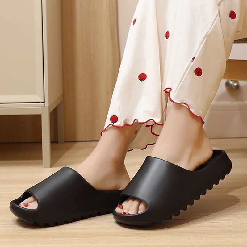 Summer Beach Non Slip EVA Slippers Women Comfort Soft Sole Pillow Slides Woman Lightweight Thick Platform Home Flip Flops 2024 XJ250704