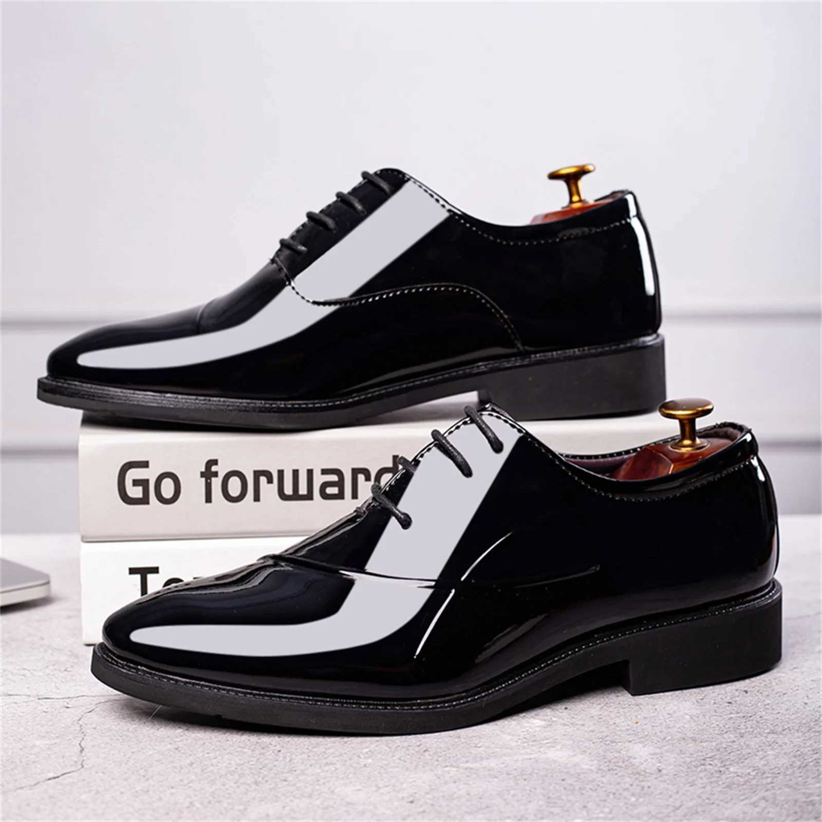 Mens Dress Shoes Classic Modern Formal Business Oxford Comfortable Tuxedo Casual Lace Up Derby Shoes For Men W250705
