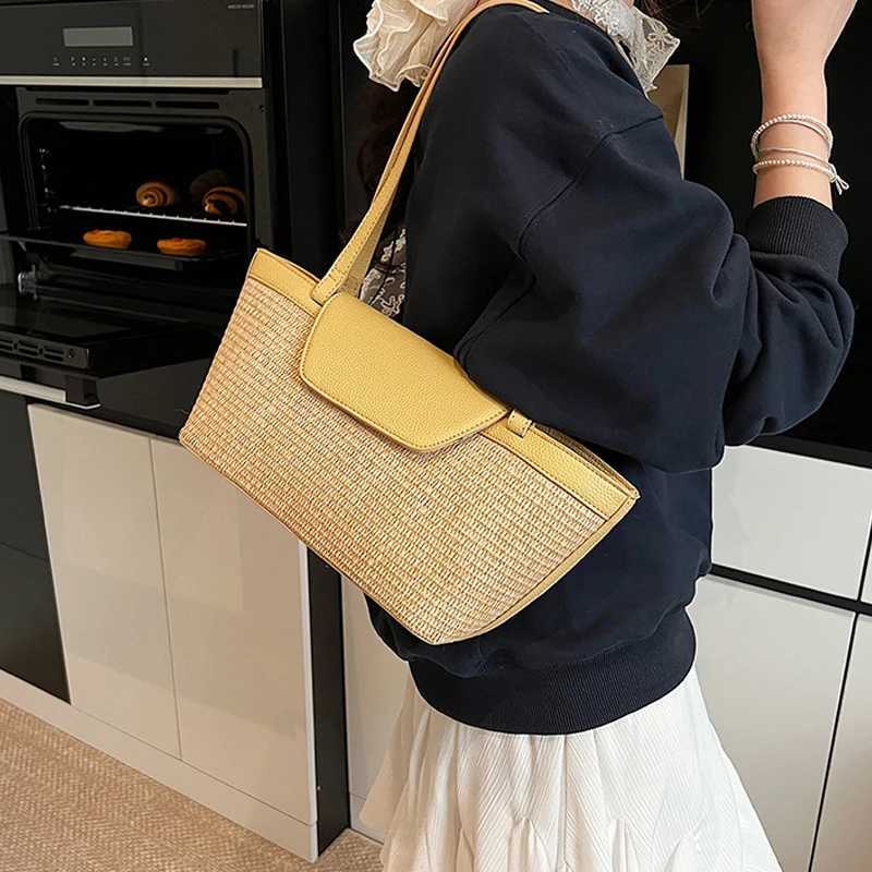 2025 Summer Womens Weave Straw Shoulder Bags New Tote Bag for Ladies Beach Bags Lady Handbags and Purses XJ250704