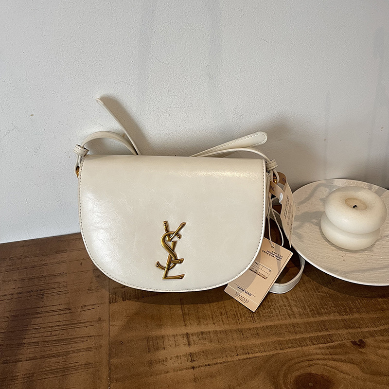 Designer Shoulder Bags for woman fashion casual soft bag outdoor daily bag vintage classic Hot trend Underarm bag