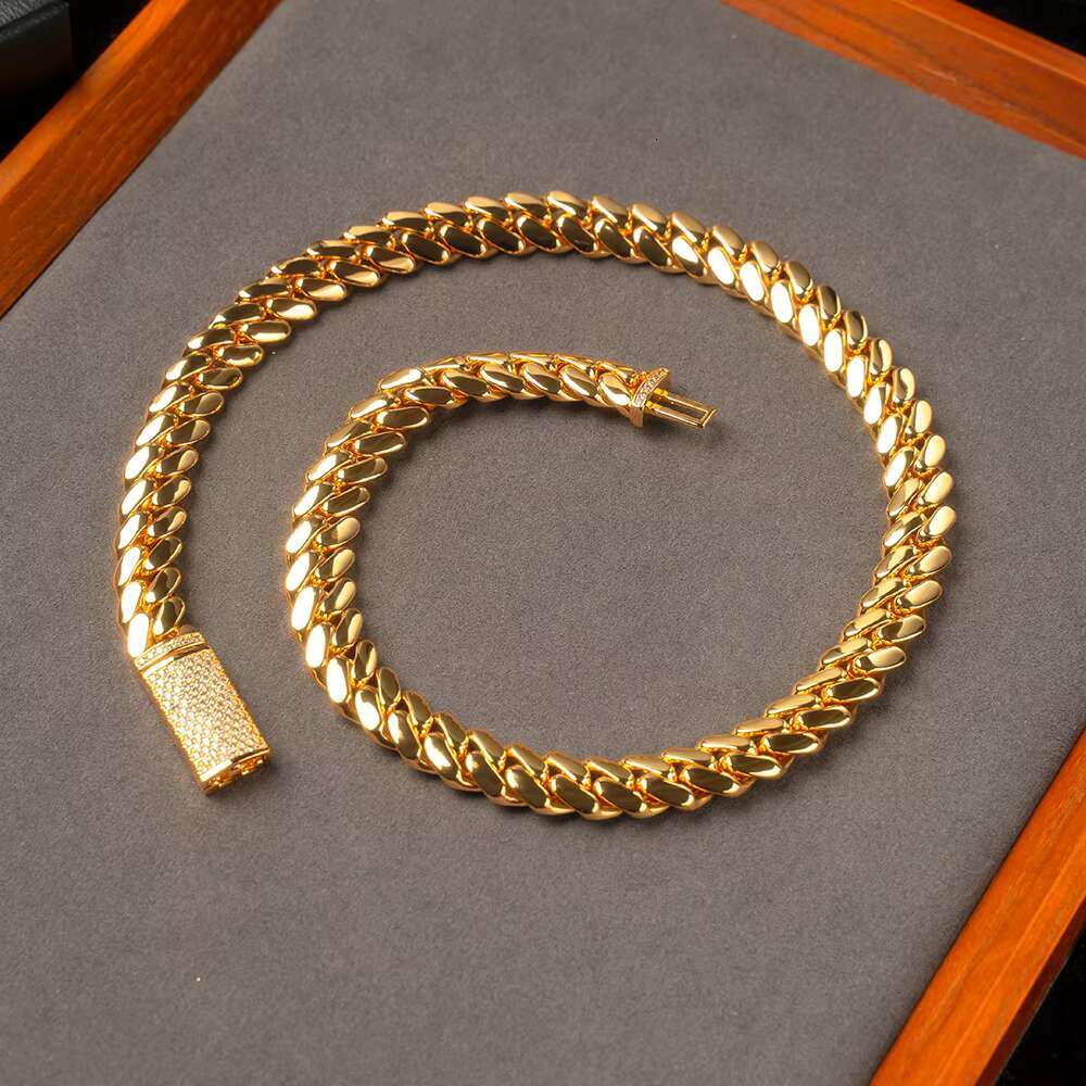 Hip Hop Jewelry Fashion Style Luxury and Heavy Necklace Super Big Cuban Necklace Big Ass Cuban Link Chain Miami Cuban Link
