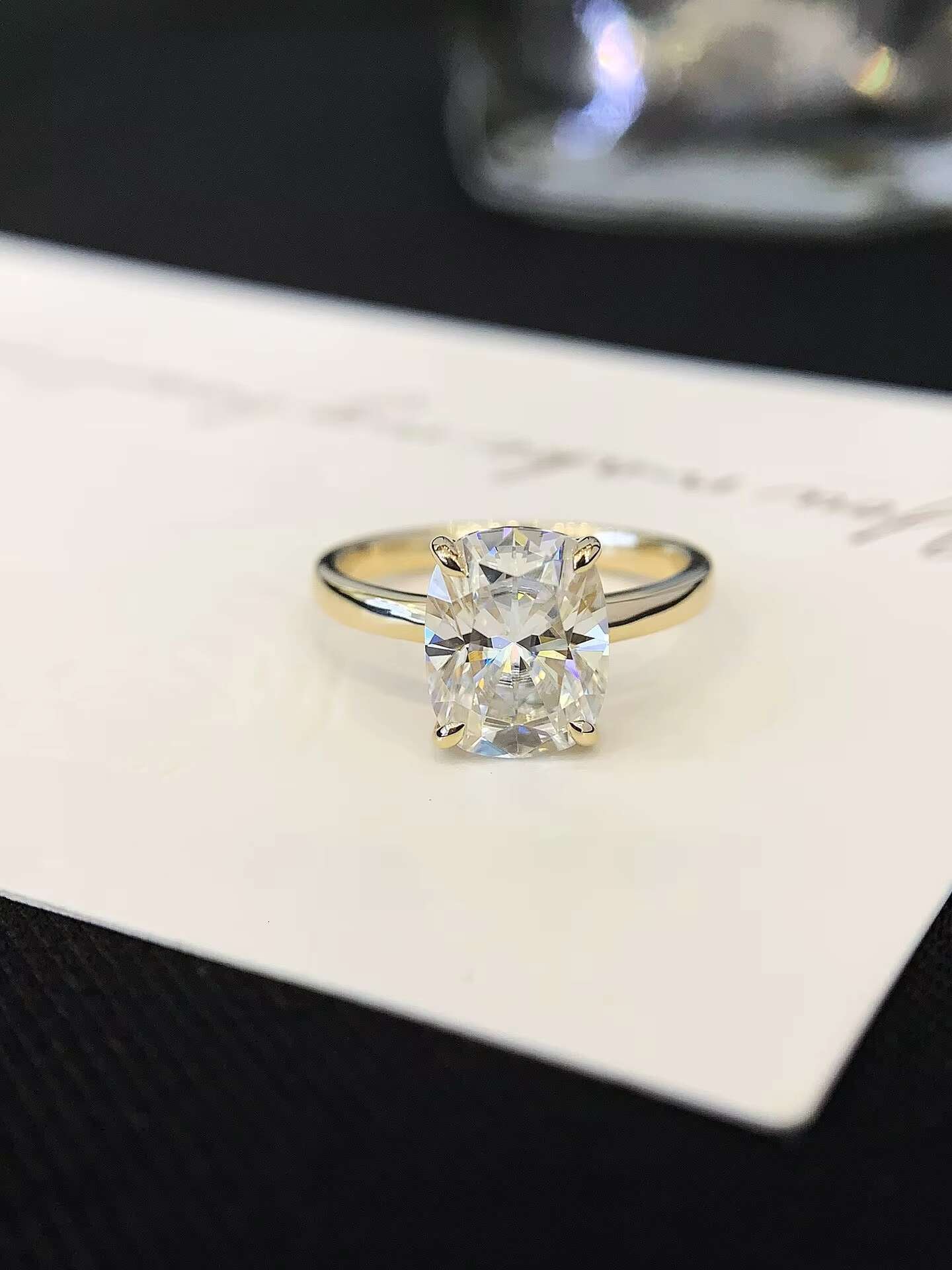 Custom 14K Yellow Gold Plated Cushion Cut Moissanite 2ct Classic Wedding Ring Stackable Diamond Wedding Ring Set for Couples