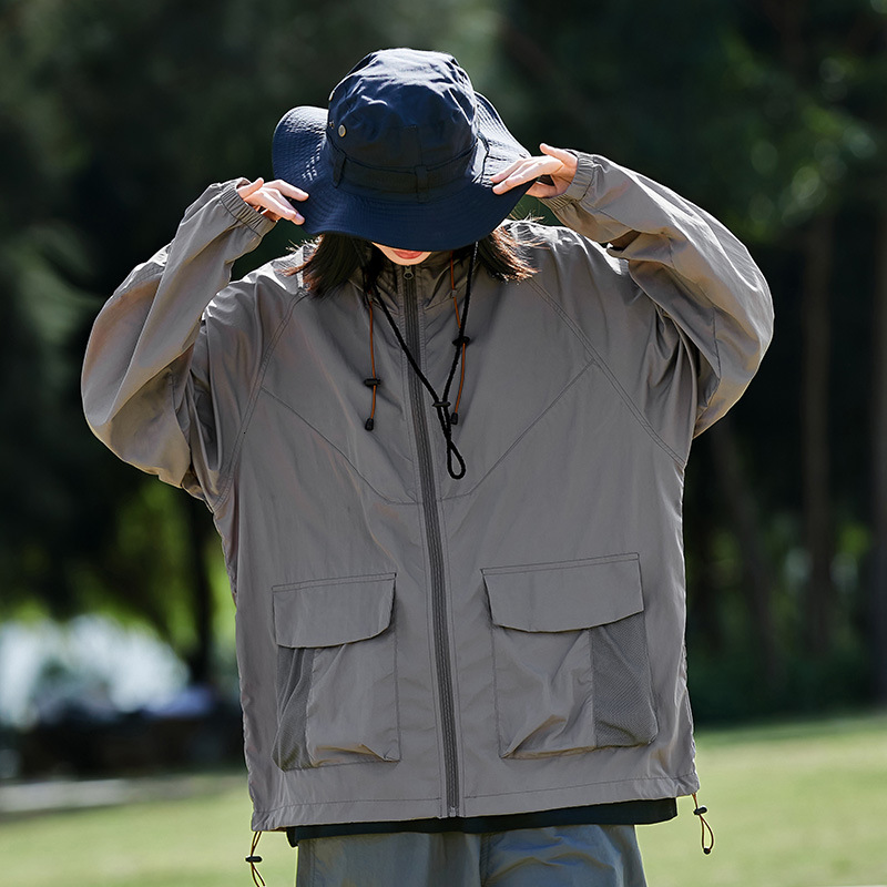 Mountain Style for Men and Women Outdoor Camping Travel Multi-Pocket Workwear Skin Jacket Thin Breathable Hooded Sun Protection Clothing