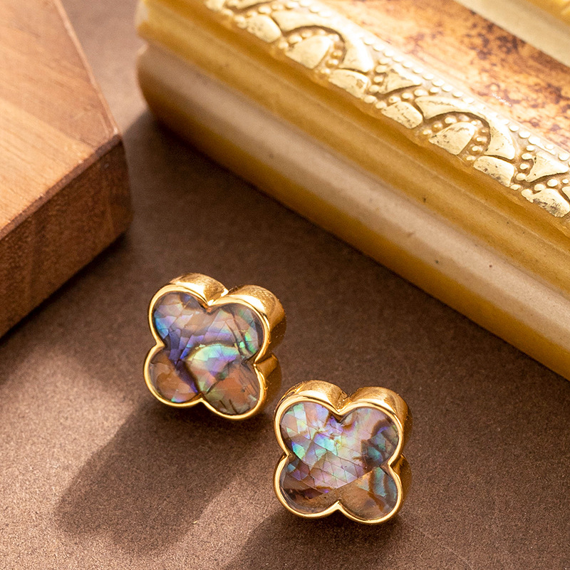 Exquisite Style Natural Colorful Abalone Shell Leaf Clover for Women, Elegant and Versatile Fashionable Sier Needle Earrings