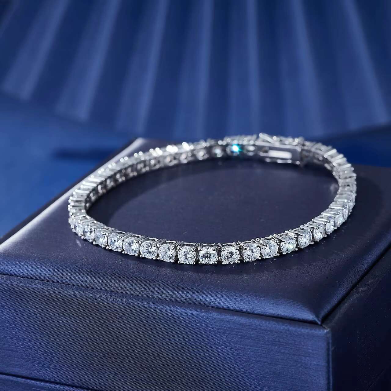 Unisex 17cm 7 Inch Silver Tennis Chain Fashionable CZ Customized Womens 3A 5A 4mm Zircon Bracelet Stylish Sterling Silver Gifts