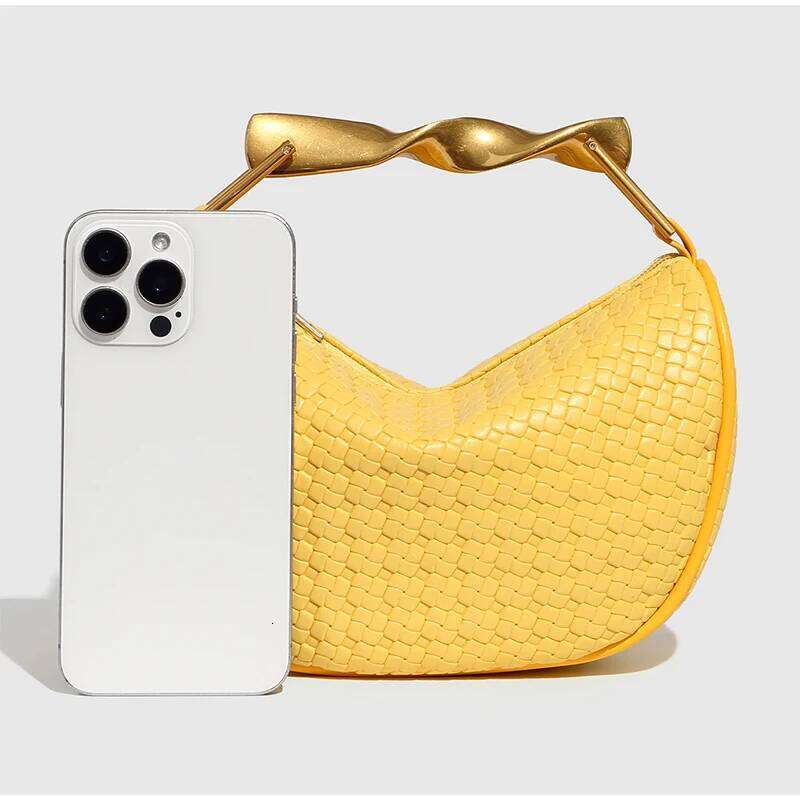 Trendy Metal-Handled Wicker Crescent Versatile Crossbody Shoulder Stylish Boho Straw Purse Women Exquisite Dumpling Bag