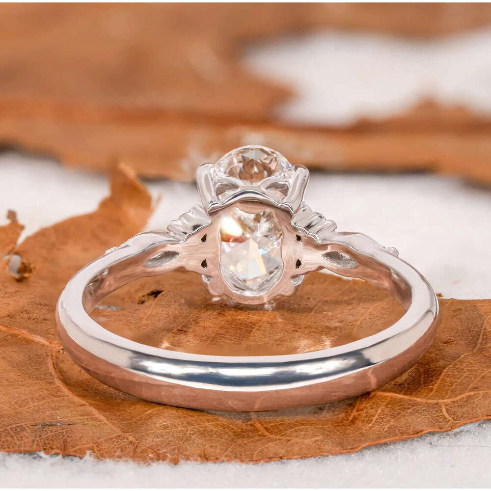 Light Luxury Imitation Moissanite Fashion Ins Super Shiny Inlaid Pigeon Egg Wedding Engagement Diamond Ring for Women a64