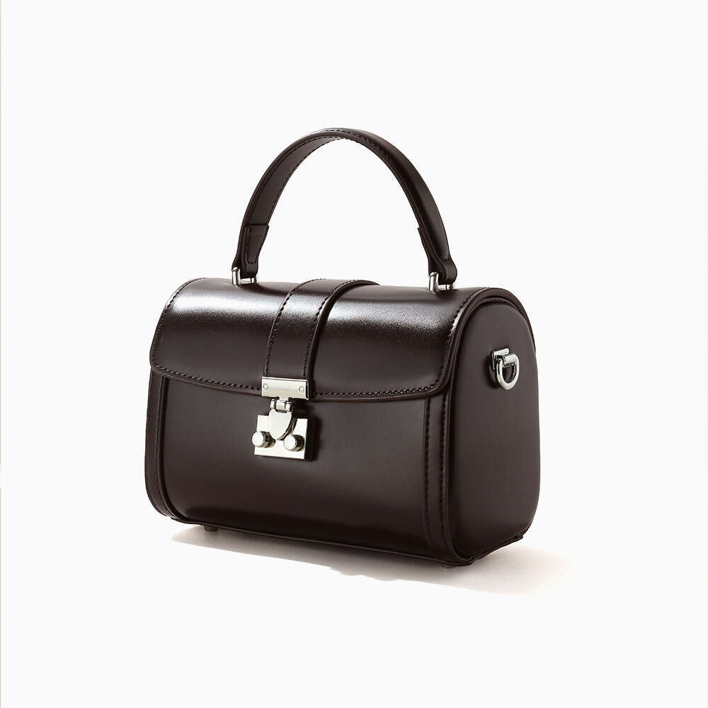 Luxury designer's new Korean-style high-end saddle business commuting fashion trend One-shoulder portable messenger bag