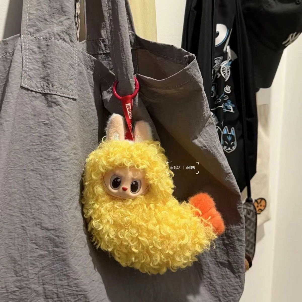 For Labubu Cute Doll Clothes Fried Shrimp Onesie 1st 2nd 3rd Gen 17cm Labubu Sitting Party Yellow Outfit Doll Accessories