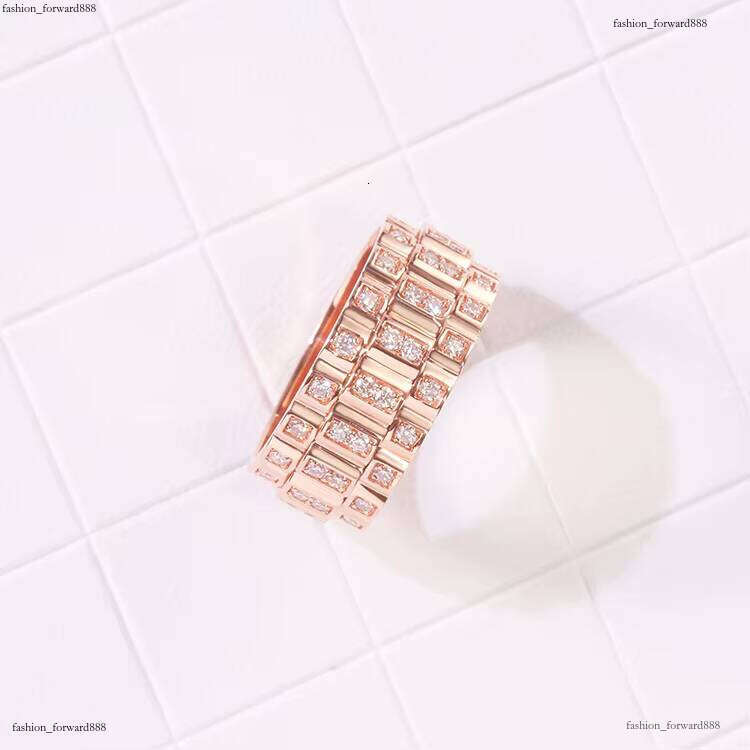 Distinctive Fashion Jewelry 10k Rose Gold Plated Wedding Band Full Eternity VVS Moissanite Dia Ring for Hiphop Rapper