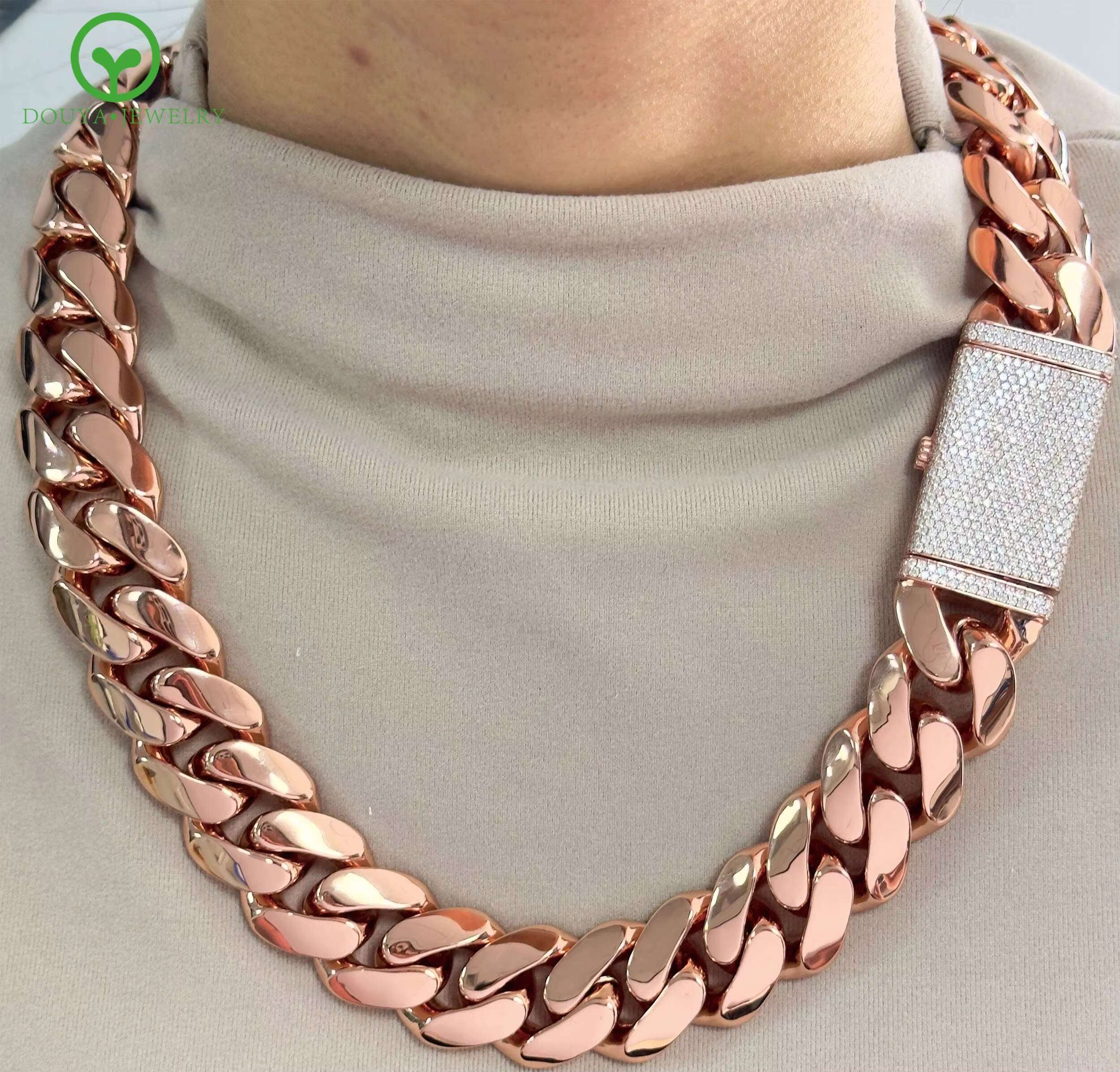 New Arrivals Heavy Chain Moissanite Lock Rose Gold Plated 24MM Miami Cuban Link Chain Men Chain Necklace Rapper Jewelry Woman