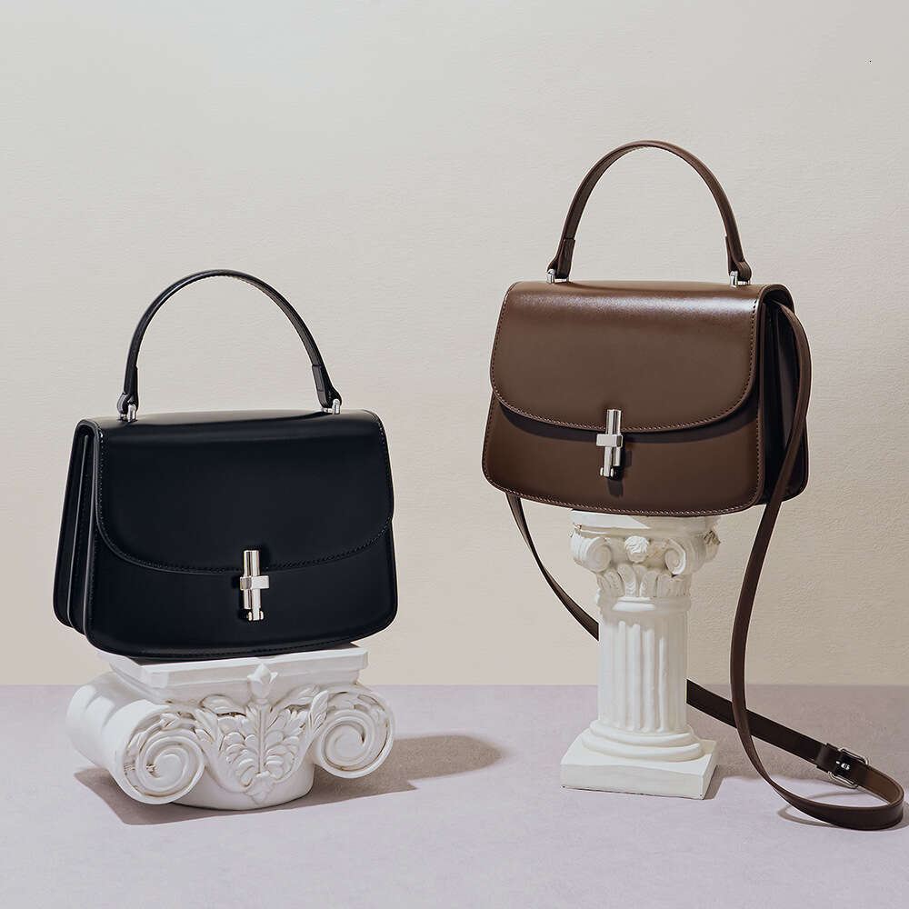 Luxury designer new French organ bag elegant temperament niche one-shoulder high-end leather fashion Joker handbag.