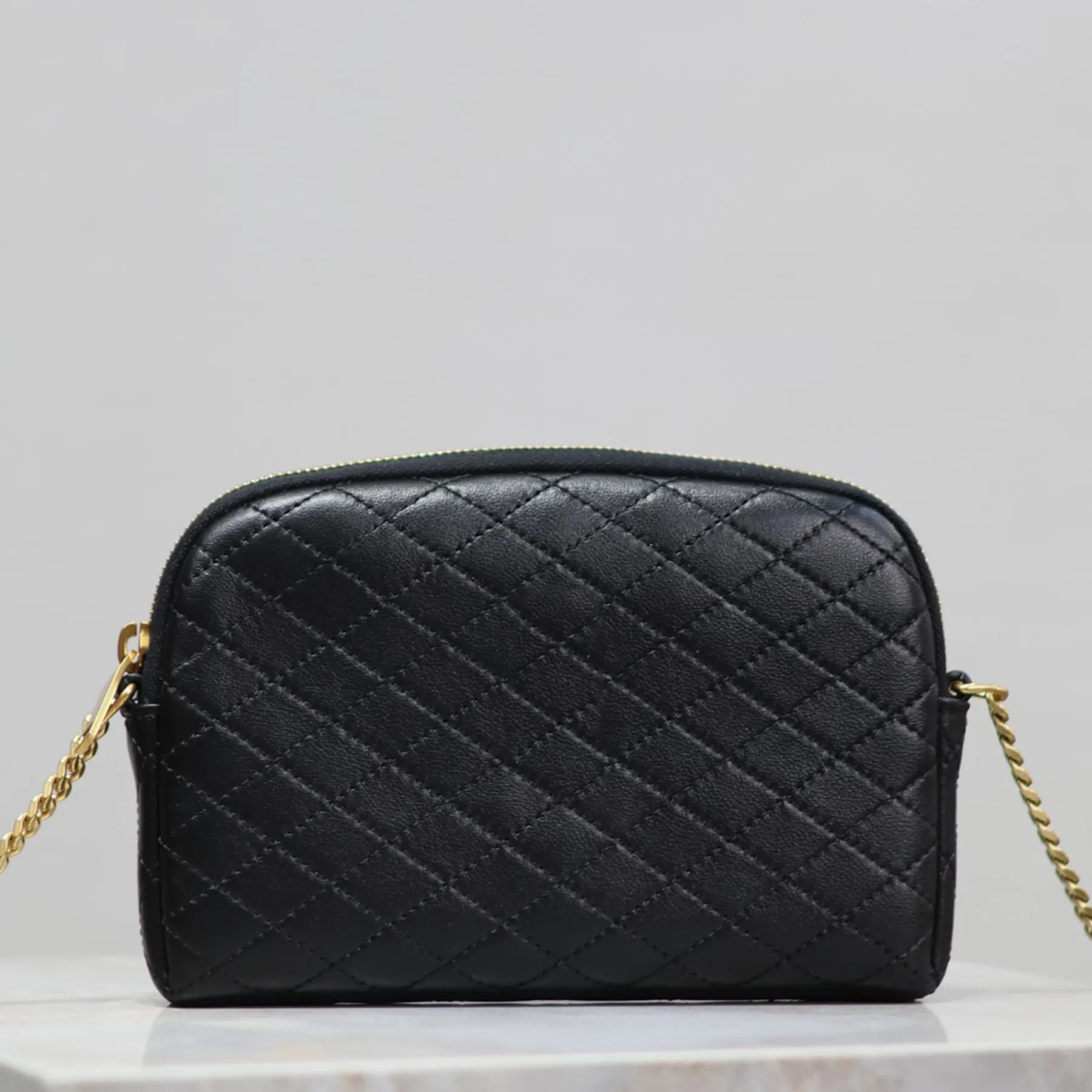 New Gaby Zippered Pouch In Lambskin Luxury Designer Soft Genuine Leather Shoulder Bag Golden Hardware Crossbody Bag Fashion Women Casual Shopping Clutch Bag 10A