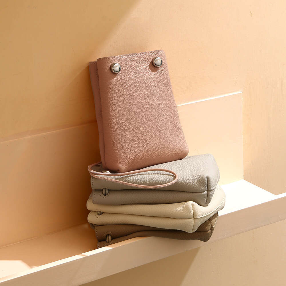 Luxury designer's new stylish minimalist style leather ladies travel fresh shoulder crossbody bag