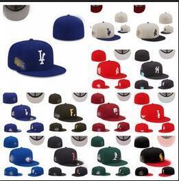 2025New Fitted hat Mens Baseball Hats Color letter Hip Hop Sport Full Closed Flat Cap Embroidery Stitch Heart Flowers cap E-17