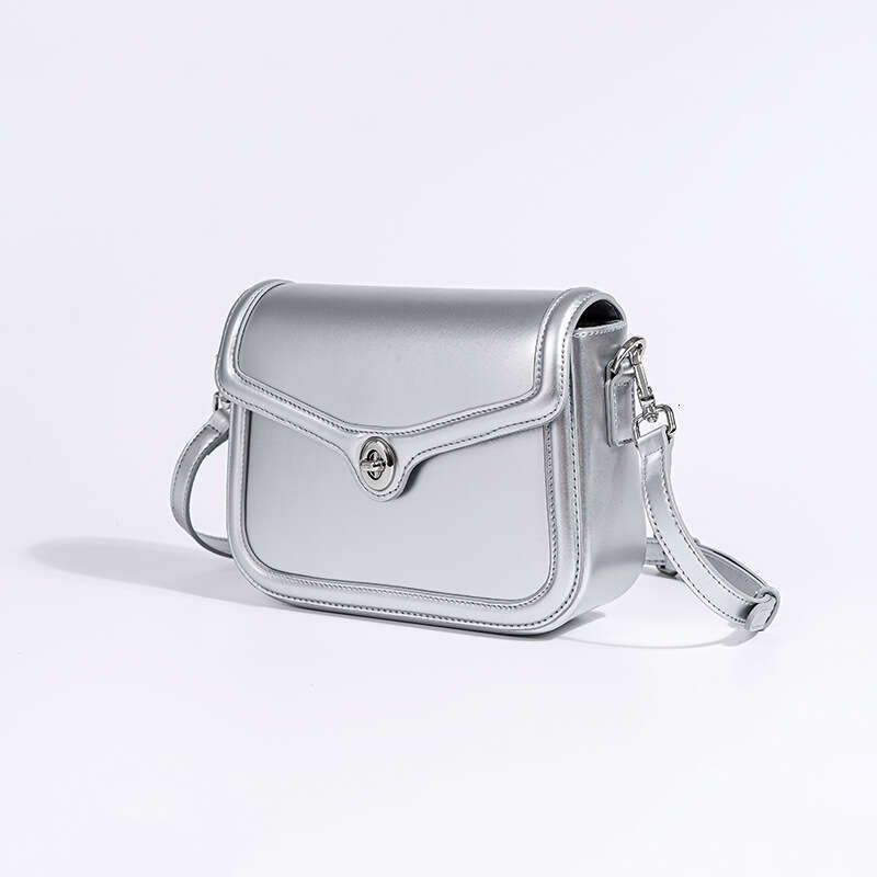 Luxury new Korean style niche design tofu fashion high-end lock silver leather shoulder messenger bag female