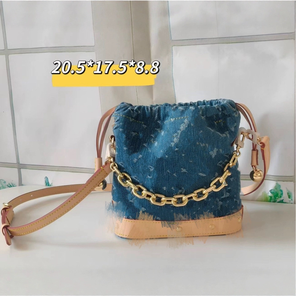 designer bag 2025 New Denim Basket Bucket Bag Women's Summer Trendy Versatile Exquisite Crossbody Commuter Handbag