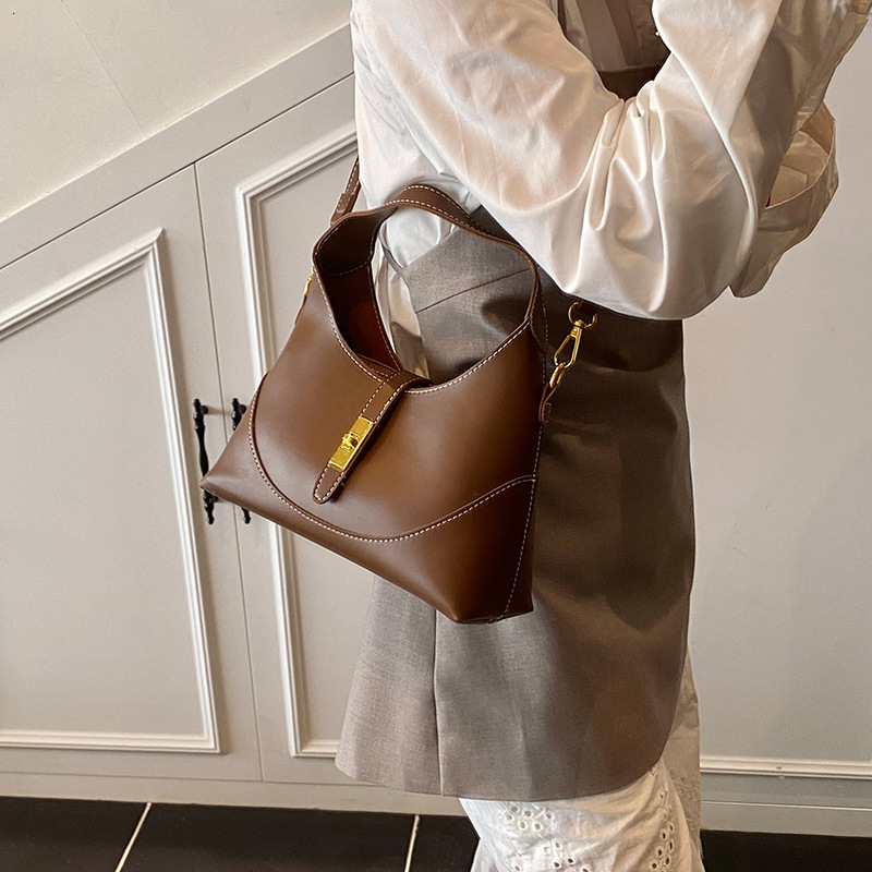 trend New French handbag women s handbag multifunctional trend and elegant women s shoulder bag designer bag women s crossbody bag