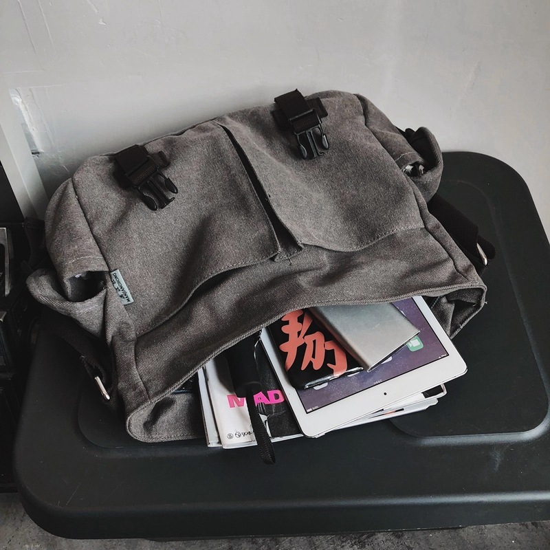 Canvas trend shoulder bag new European and American retro casual trend crossbody bag designer bag men s briefcase crossbody bag