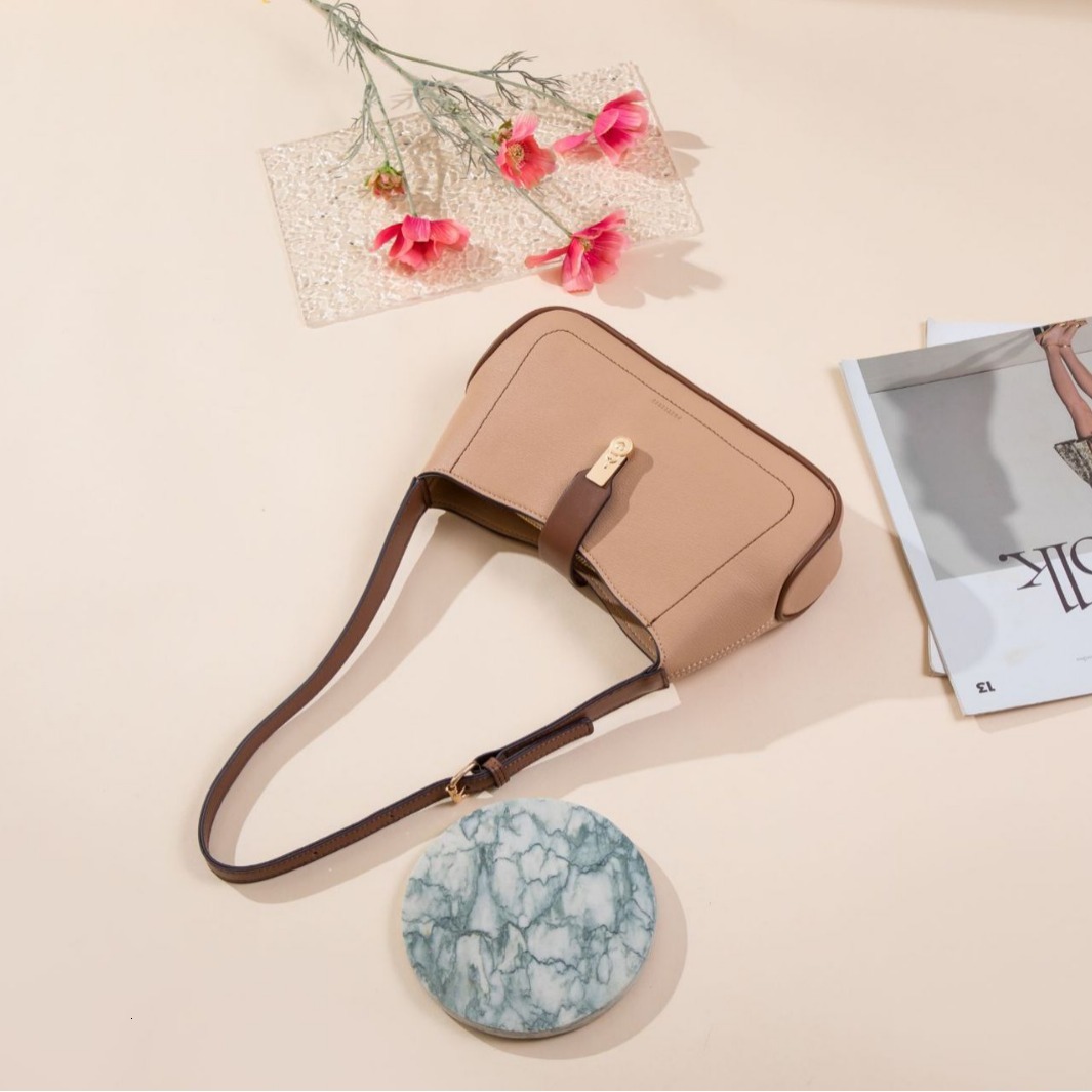 Free shipping designer 2025 New Women Shoulder Bag Large Capacity Buckle Flap Simple Fresh Fashion Versatile Crossbody Bag