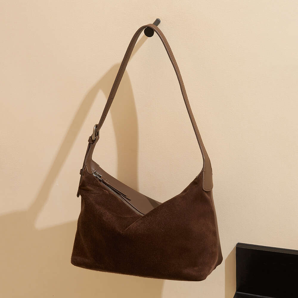 Designer luxury brand pillow leather portable commuter shopping shopping large-capacity shoulder bag