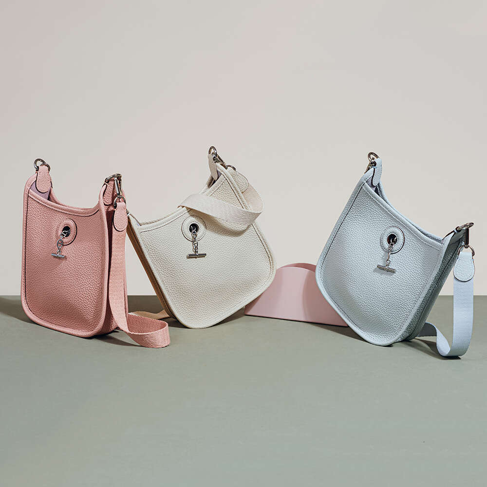 Luxury designer retro Vespa spring new Korean style leather shoulder strap crossbody bag