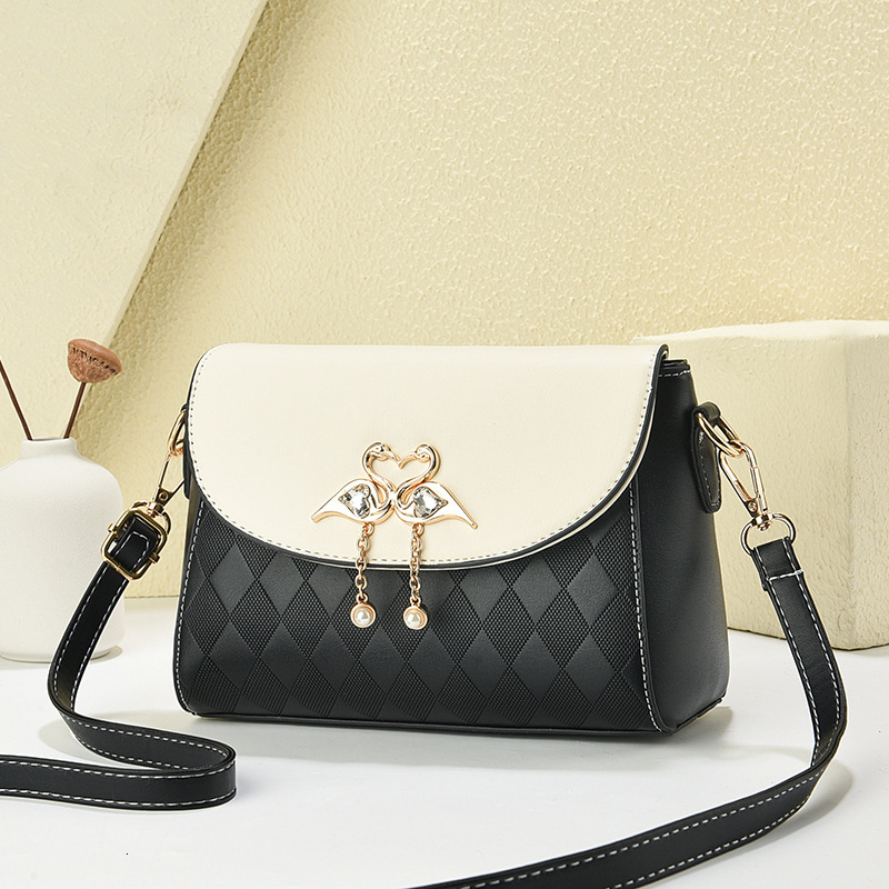 trend Fashion shoulder bag simple new multifunctional trend crossbody bag designer bag Korean version personalized women s handbag