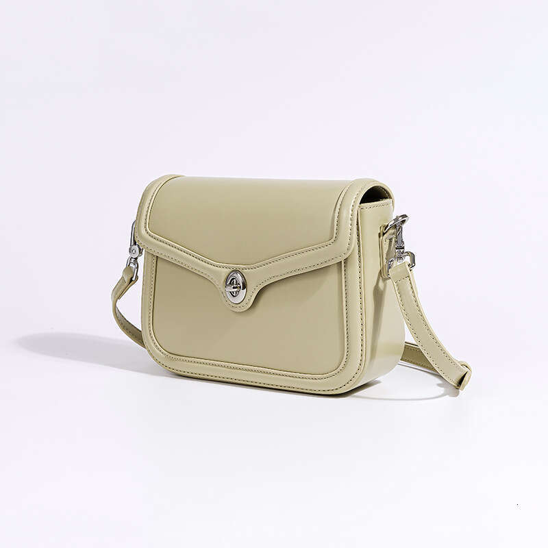 Luxury new Korean style niche design tofu fashion high-end lock silver leather shoulder messenger bag female