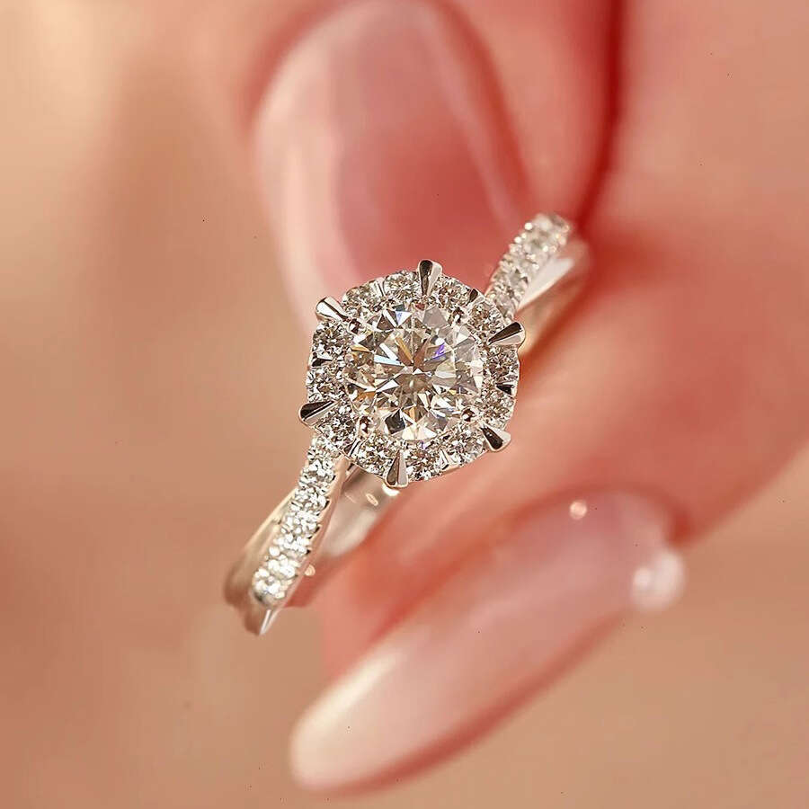 New 1 cara Imitation Moissanite Star Weave Hearts Eight Arrows Zircon White Gold Twist Arm Design Proposal Diamond Ring d03