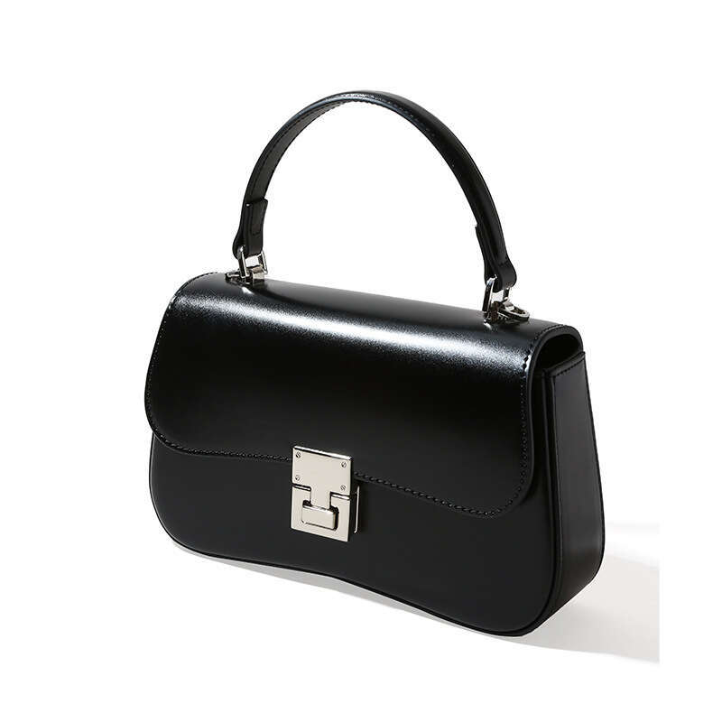 Luxury designer niche women's new cowhide portable spring fashion versatile shoulder messenger simple commuter small square bag