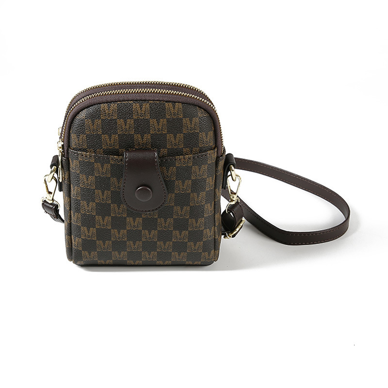 Free shipping designer Phone Bag for Women Crossbody Bag 2025 New Fashion Versatile Vertical Shoulder Bag Lightweight Printed Retro Mini Small Bag
