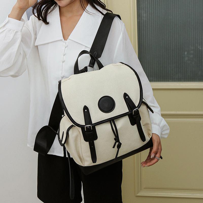 Large capacity travel trend backpack new lightweight commuting bag niche multi functional casual handbag designer bag trend women s crossbody bag