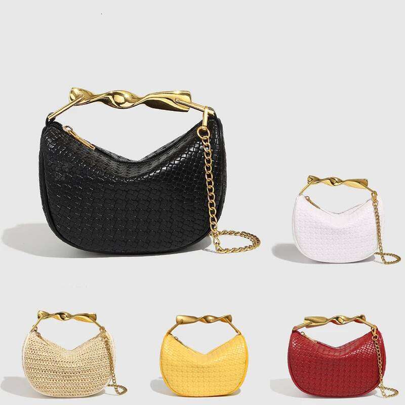 Trendy Metal-Handled Wicker Crescent Versatile Crossbody Shoulder Stylish Boho Straw Purse Women Exquisite Dumpling Bag