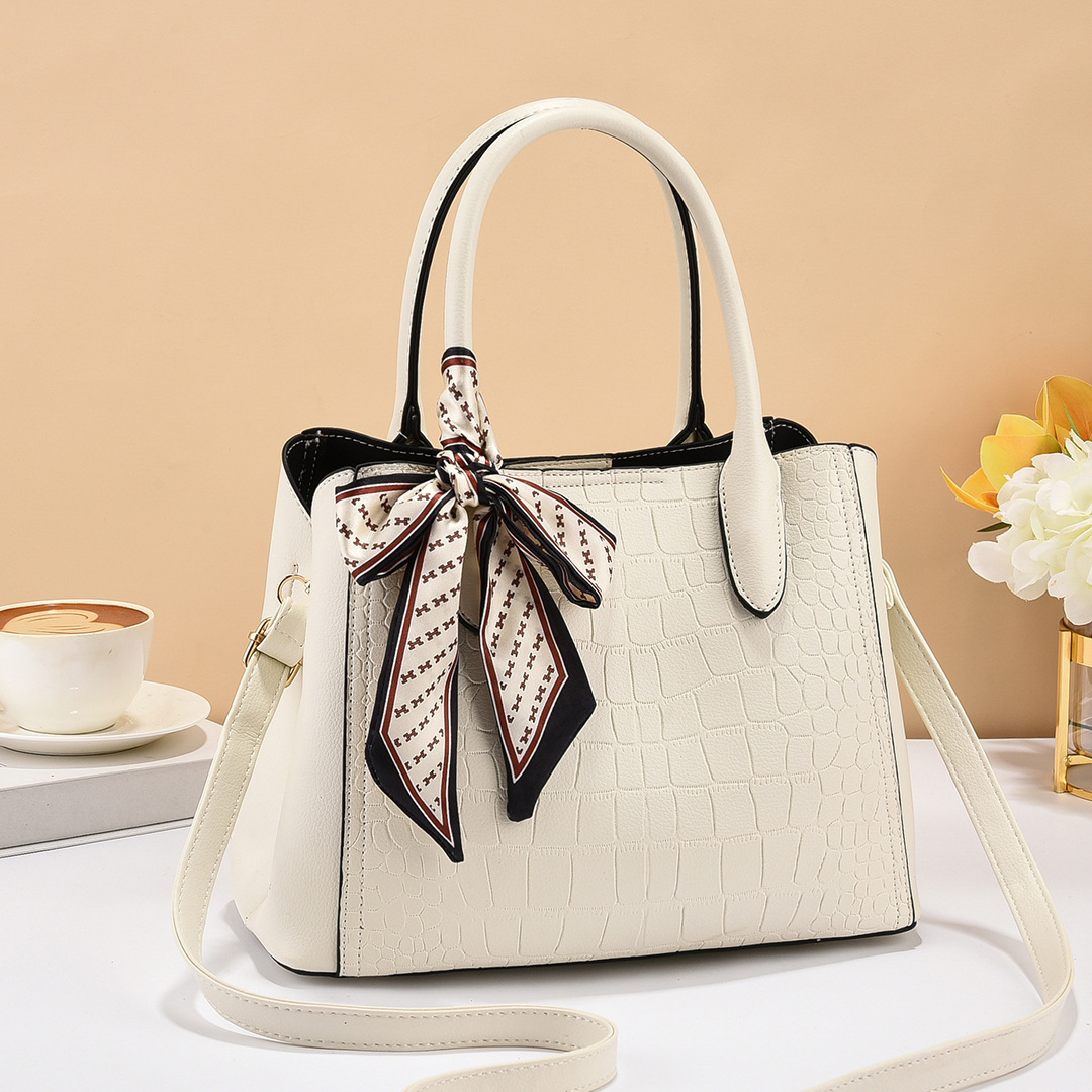 New cross border handbag large capacity multifunctional shoulder bag designer bag simple scarf niche commuting women s trend trend crossbody bag