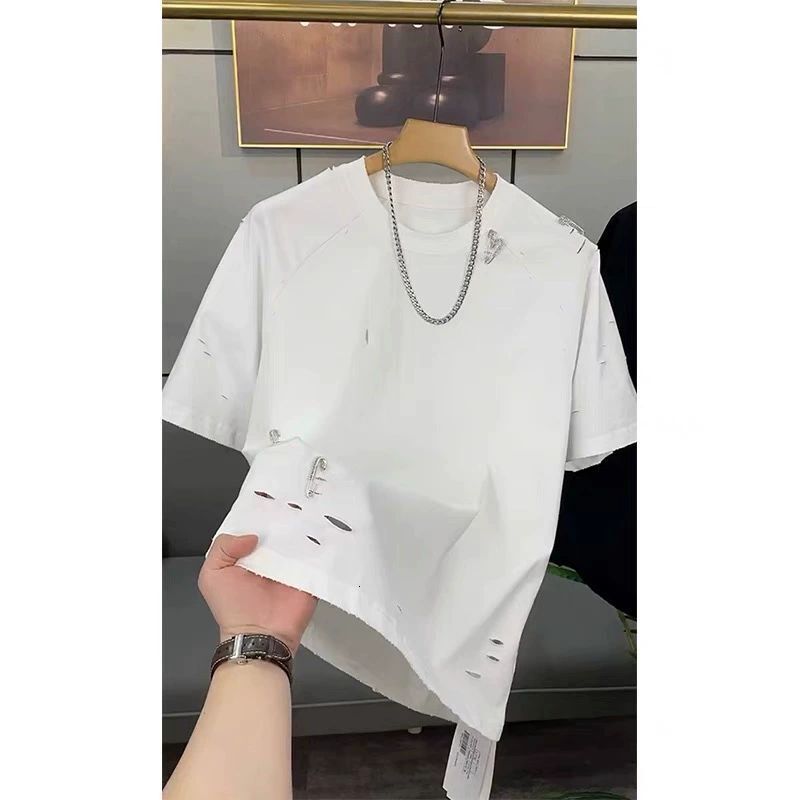 2023 Summer Short Sleeve T-shirt For Men, Designer Short Sleeves Stylish Distressed With Rhinestones And Pins, Cotton Half Sleeve Fashionable Men'