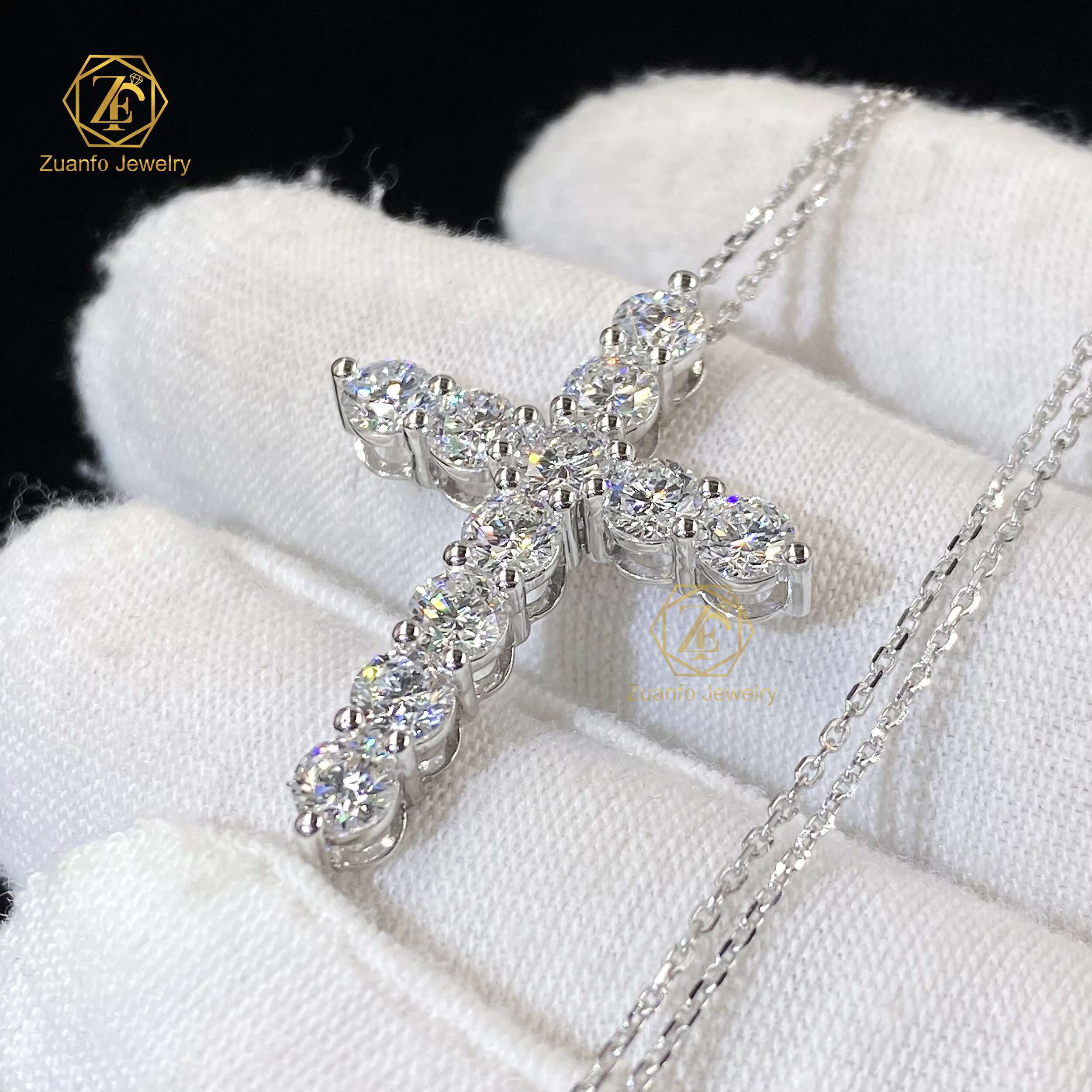 Fashion VS1 D Color 4mm Lab Created Diamond Jewelry Anniversary 9k 14k 18k Gold Diamond Necklace CVD HPHT Diamond Cross Pendant