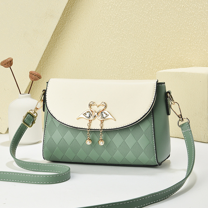 trend Fashion shoulder bag simple new multifunctional trend crossbody bag designer bag Korean version personalized women s handbag