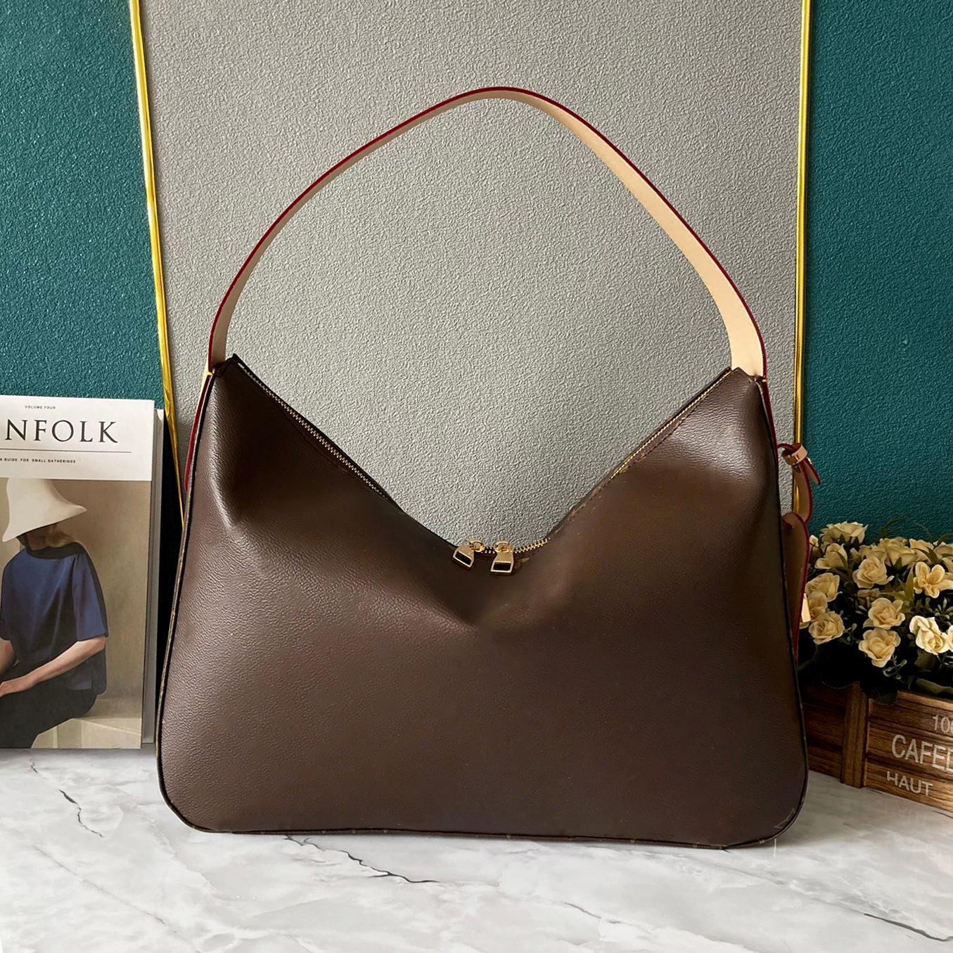 Designer Handbags for Women Large Capacity Hobo Shoulder Bag Luxury Underarm Bag Brown Floral Pattern Fashionable Shopping Tote Weekend Getaway Bag