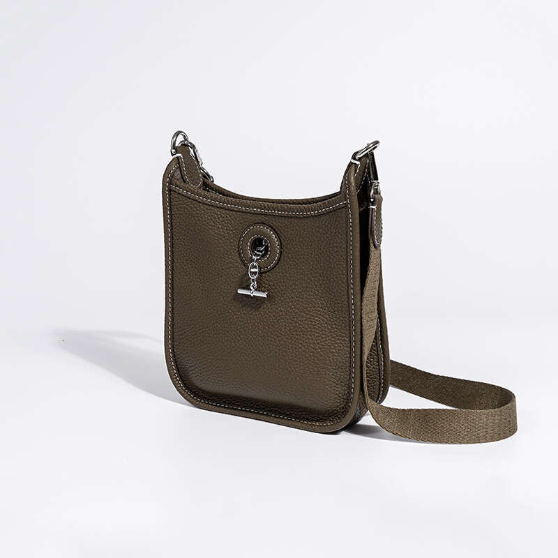 Luxury designer retro Vespa spring new Korean style leather shoulder strap crossbody bag