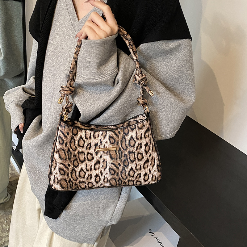 Fashion trend casual fashion European and American leopard print trend color block shoulder bag handbag designer bag women s armpit bag