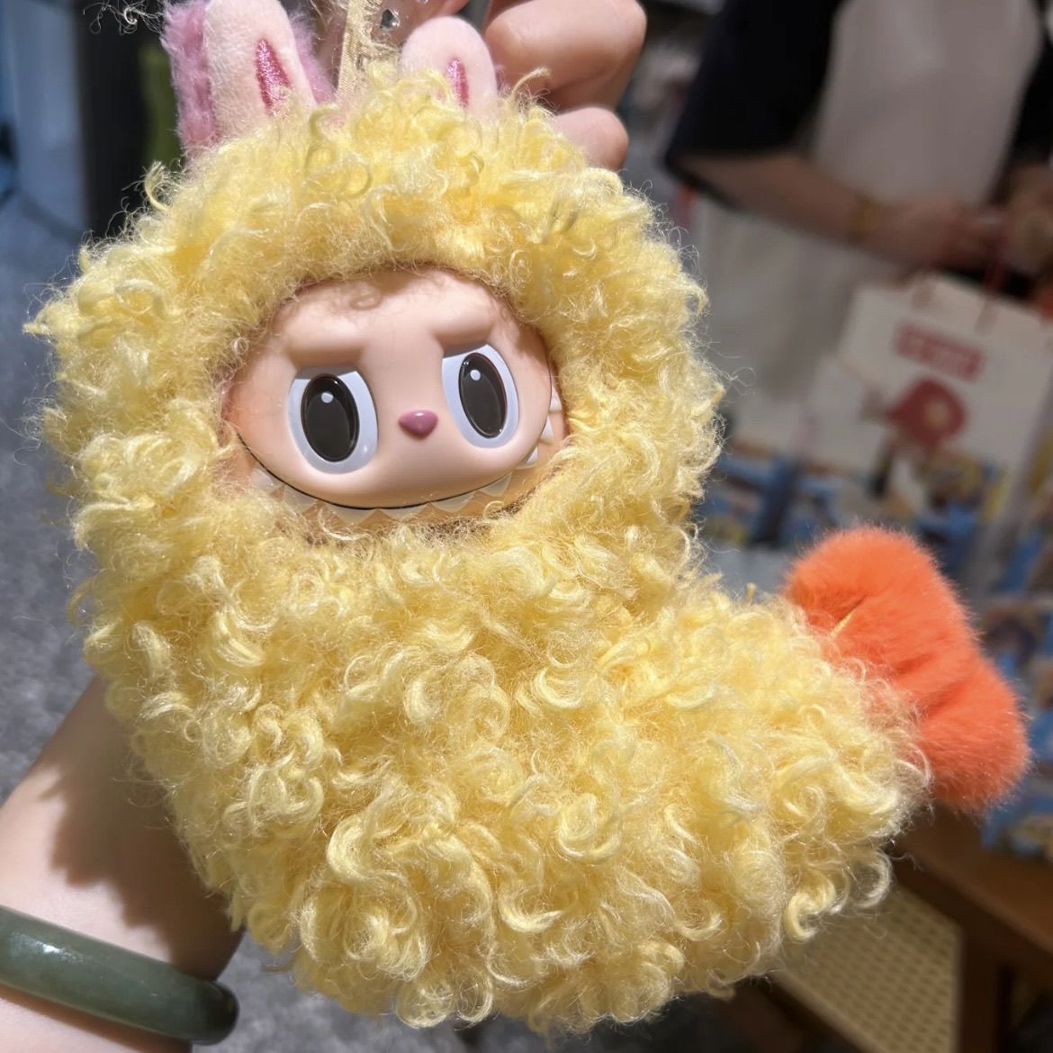 For Labubu Cute Doll Clothes Fried Shrimp Onesie 1st 2nd 3rd Gen 17cm Labubu Sitting Party Yellow Outfit Doll Accessories