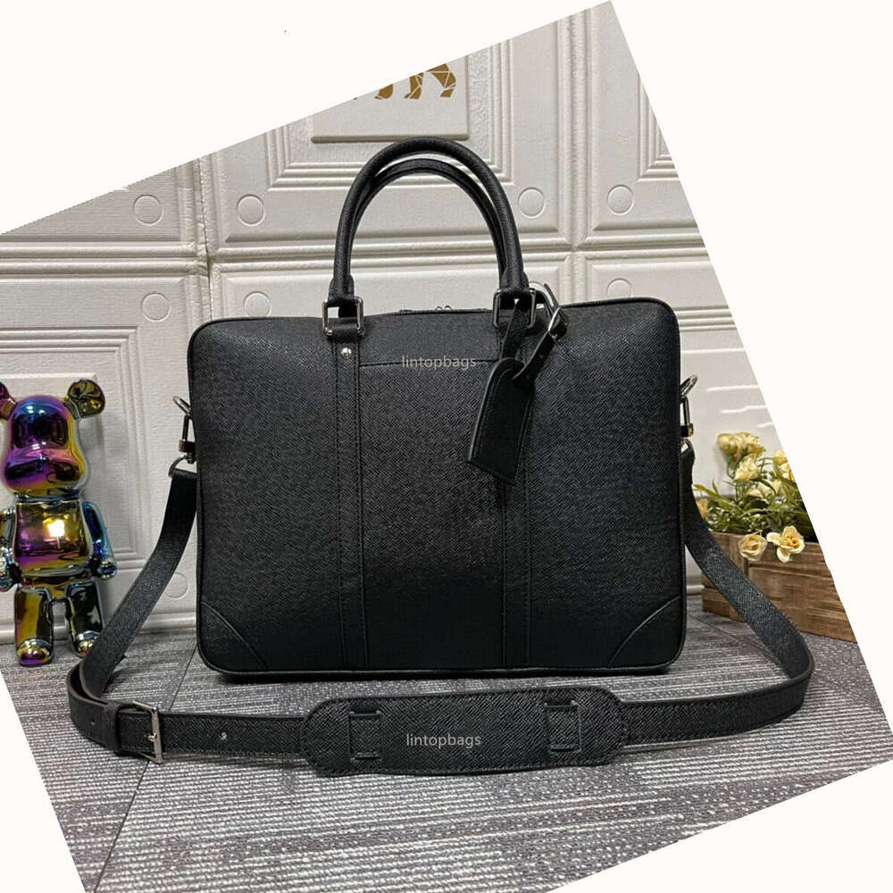 Luxurys Men Business Briefcase Shoulder Handbag Computer Bag Genuine Leather mens quality Handbags tote with Postman bag messenger bag Laptop Bag work bag