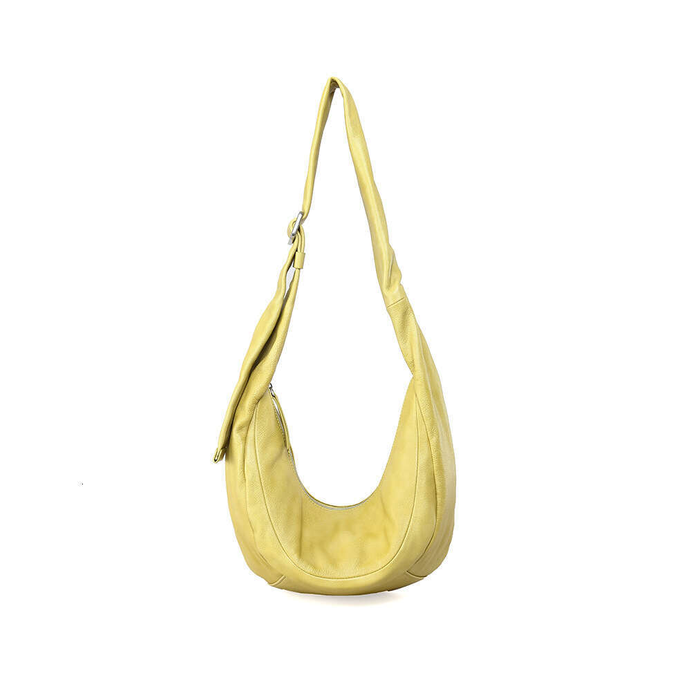 Luxury designer simple style dumplings female leather fashion trend slung commuter shoulder bag