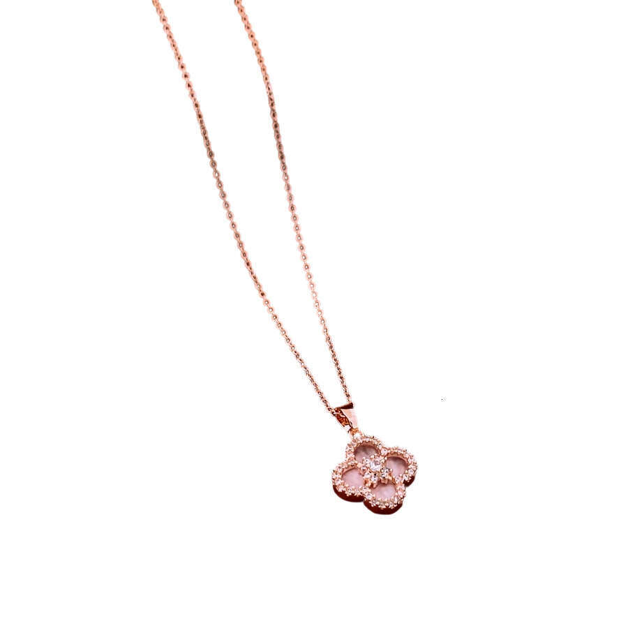 designer necklace Zircon Shell Rhombus Flower Pendant Elegant Versatile Fashion Collarbone Chain Light High-End Sense Necklace