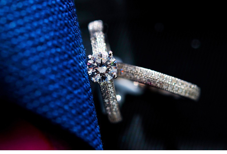 Elegant Zircon Proposal Ring with Matching Band - Stylish Diamond-Like Engagement Jewelry