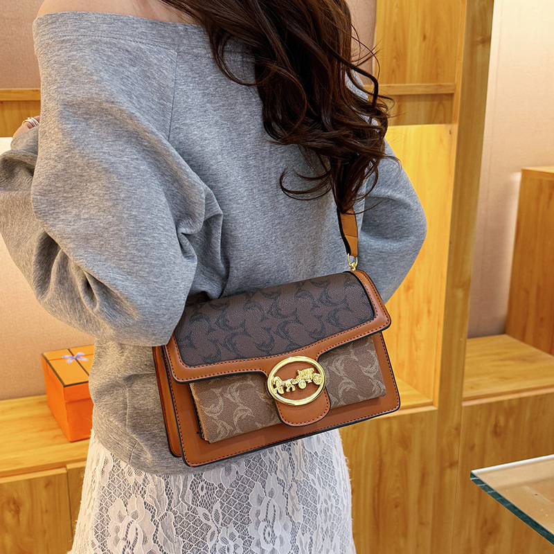 Designer Bag Luxury Bag Free Shipping Designernew Shoulder Bag Fashionable Light Flip Small Square For Women Color Blocked Design Daily Casual Single 