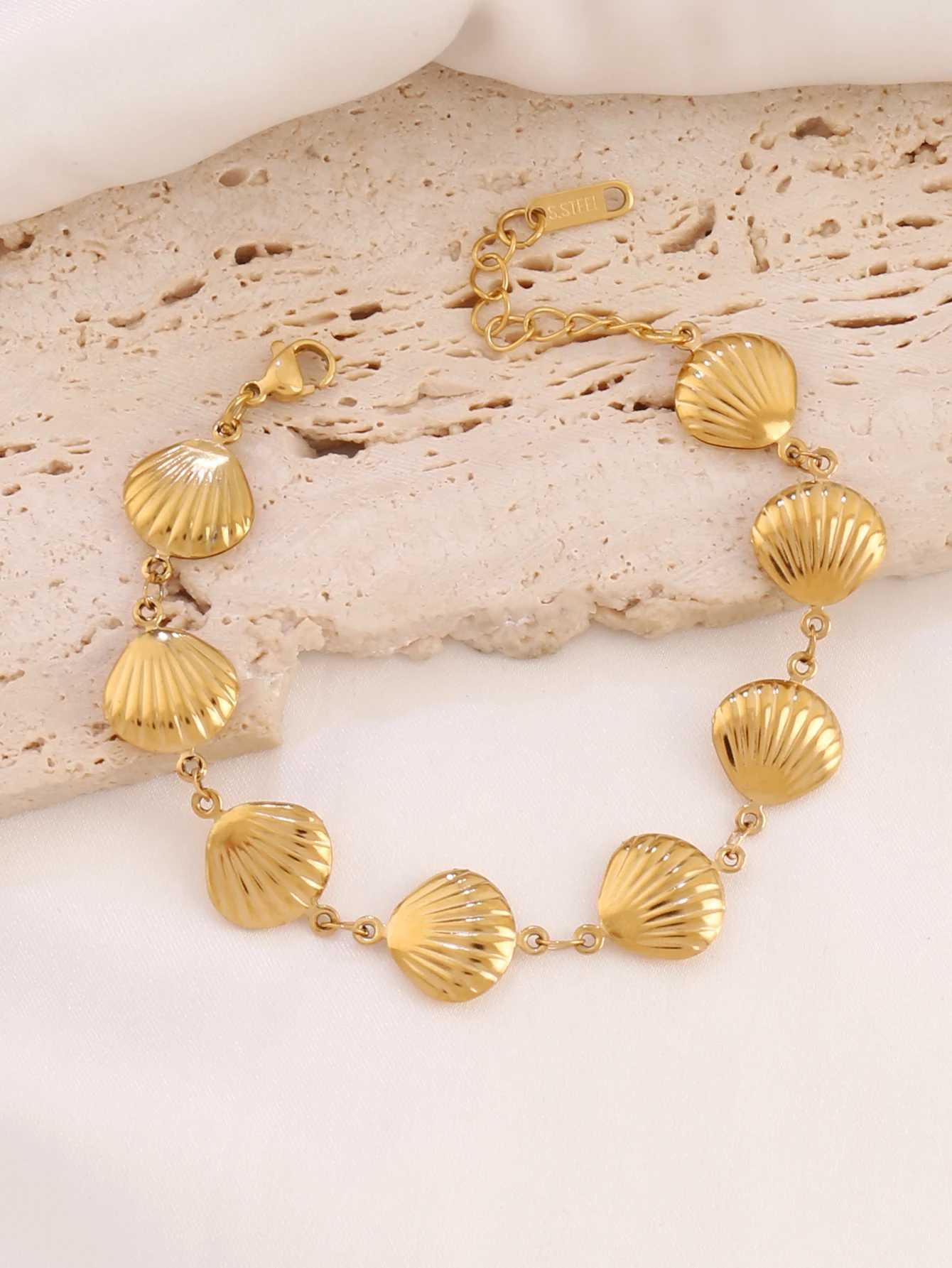 316L Gold Color Stainless Steel Metal Hollow Conch Shell Chain Bracelets For Women Summer Ocean Beach Hand Bracelet Jewelry GiftXJ250707