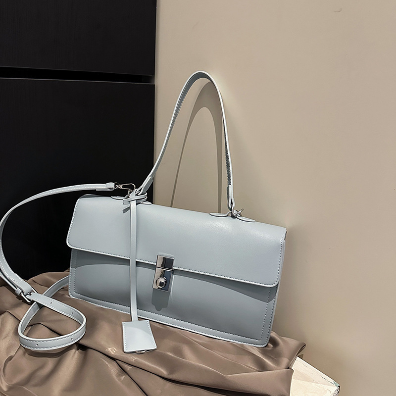 Free shipping designer Korean Fashion Versatile Simple Commuter Baguette Underarm Bag for Women 2025 Summer New High-Quality Textured Shoulder Bag