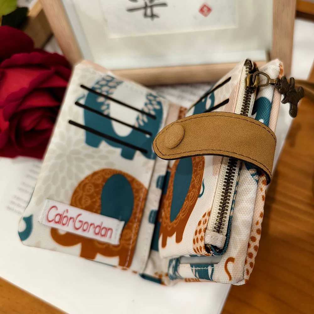 New Hot Selling Wens Wallet Short Hasp Polter Purses For Wen Casual Large Capacity Womens Bag Ladies Coin Card Holders Y250707