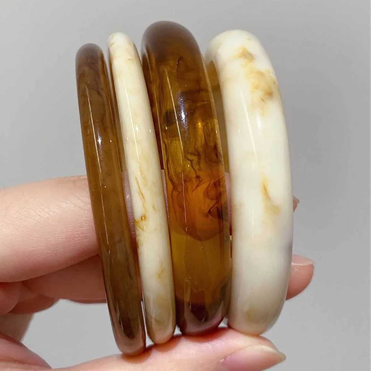 New Korean Irregular Marbling Geometric Round Resin Acrylic Cuff Bangle Texture Temperament Forest Ins Simple Versatile Bracelet XJ250707